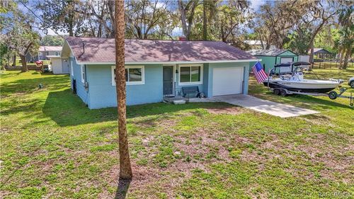 17 Magnolia Ave, Yankeetown, FL, 34498-2429 | Card Image