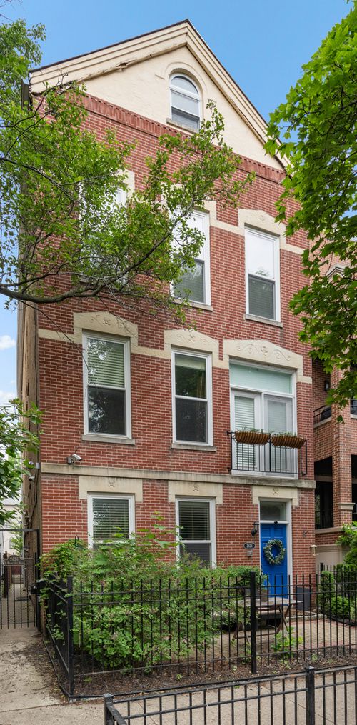 rear-2626 N Wayne Ave, Chicago, IL, 60614-1222 | Card Image