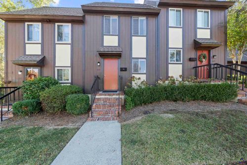 615 Willow Creek Dr, Macon, GA, 31204-1261 | Card Image