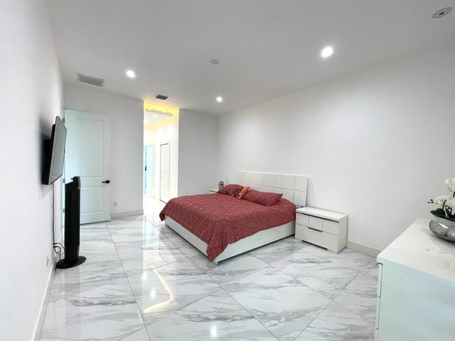 205 Sw Chapman Ave, House other with 4 bedrooms, 2 bathrooms and null parking in Port St. Lucie FL | Image 19
