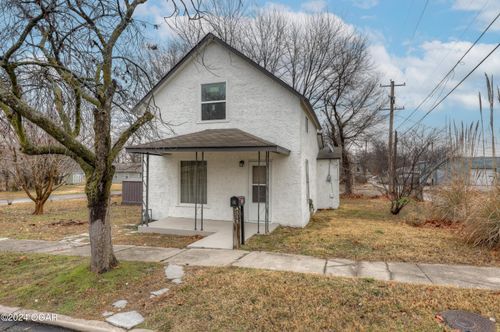 115 N Cox Avenue, Joplin, MO, 64801 | Card Image