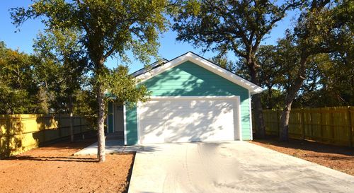 1653 Navajo Trl, Kingsland, TX, 78639-9649 | Card Image