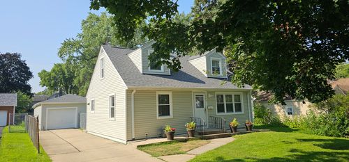 945 Ziegler Ave, Aurora, IL, 60505-4968 | Card Image