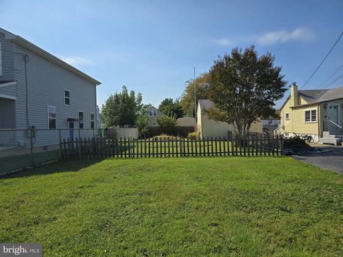 202 Minquadale Blvd, NEW CASTLE, DE, 19720-1356 | Card Image