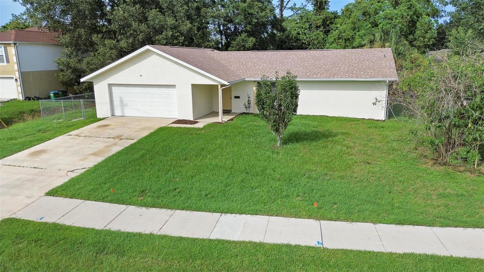 Cloverleaf Blvd, Deltona, FL 32725
