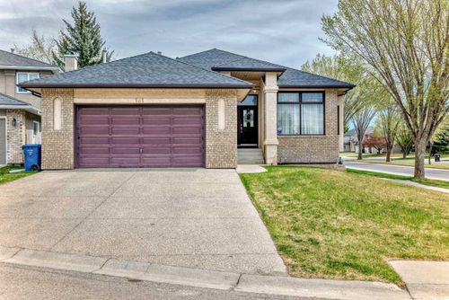 131 Mckenzie Lake Bay Se, Calgary, AB, T2Z2H3 | Card Image