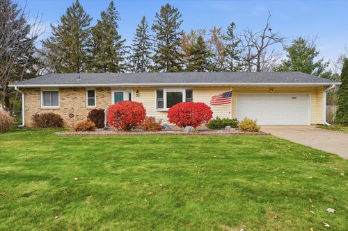 2410 Oakridge Rd, Stillwater, MN, 55082-5329 | Card Image