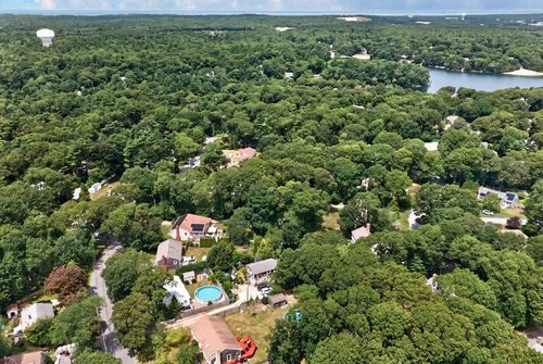 25 Deepwood Dr, East Falmouth, MA, 02536-5001 | Card Image