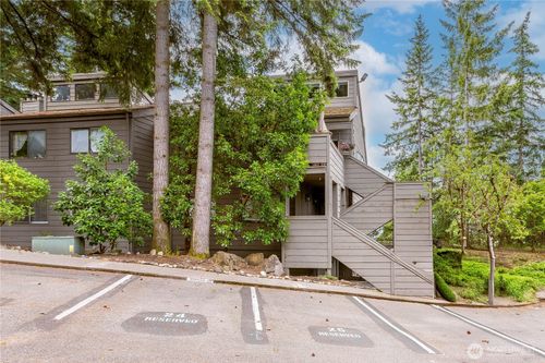 a2-12517 Ne 23rd Place, Bellevue, WA, 98005 | Card Image