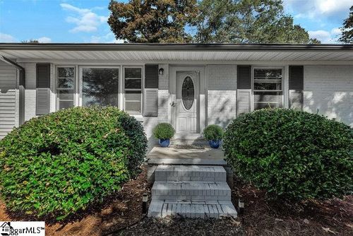 2024 Corinth Dr, Seneca, SC, 29672-7951 | Card Image