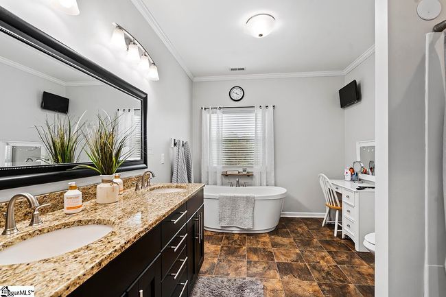 408 Miller Rd, House other with 5 bedrooms, 3 bathrooms and 2 parking in Hodges SC | Image 9