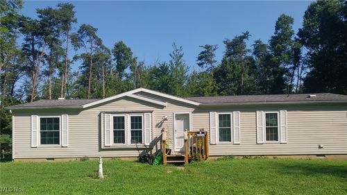 10159 Webb Rd, Logan, OH, 43138-8450 | Card Image