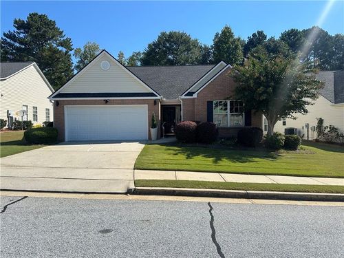 954 Village View Cir, Loganville, GA, 30052-3929 | Card Image