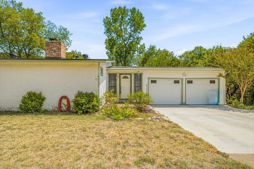 1005 Spanish Trail Dr, Granbury, TX, 76048-1710 | Card Image
