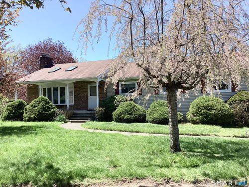 90 Brook Hill Rd, Hamden, CT, 06514-2002 | Card Image