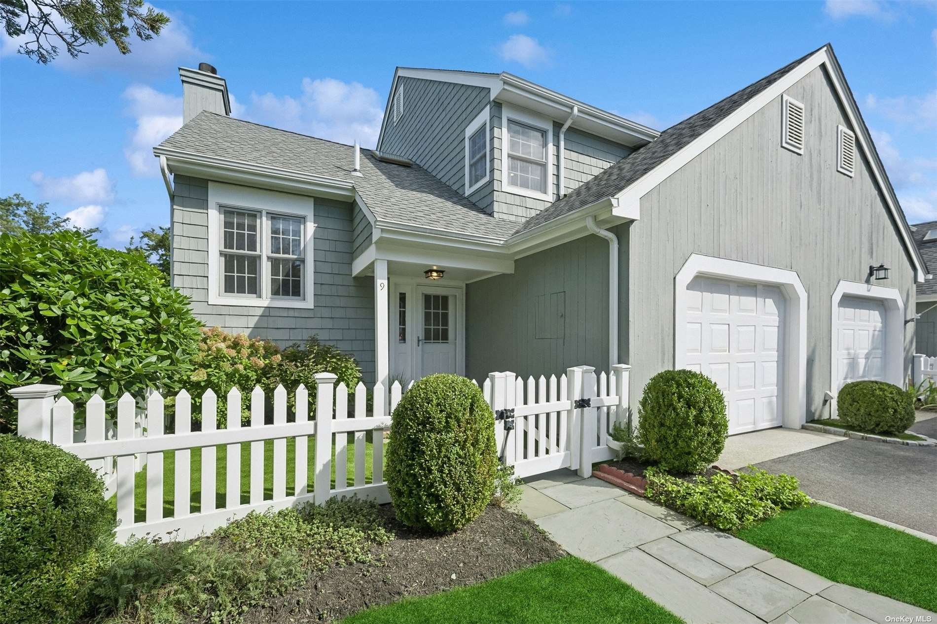 Brittany Ln, Westhampton Beach, NY 11978