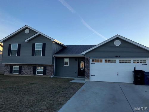 463 Honeysuckle Creek Dr, Wentzville, MO, 63385-5613 | Card Image
