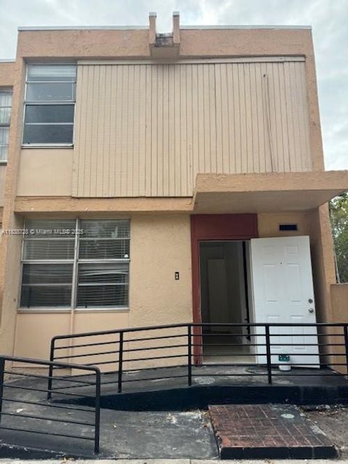 78-6023 Sw 69th St, South Miami, FL, 33143-3415 | Card Image