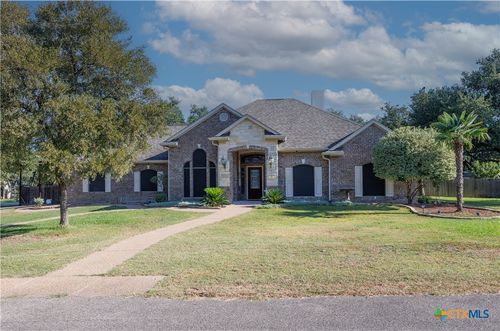 33 Branding Iron Dr, Morgans Point Resort, TX, 76513-6503 | Card Image
