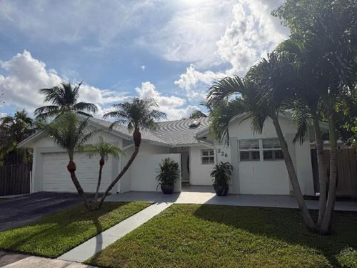 236 Se 9th St, Dania Beach, FL, 33004-4439 | Card Image