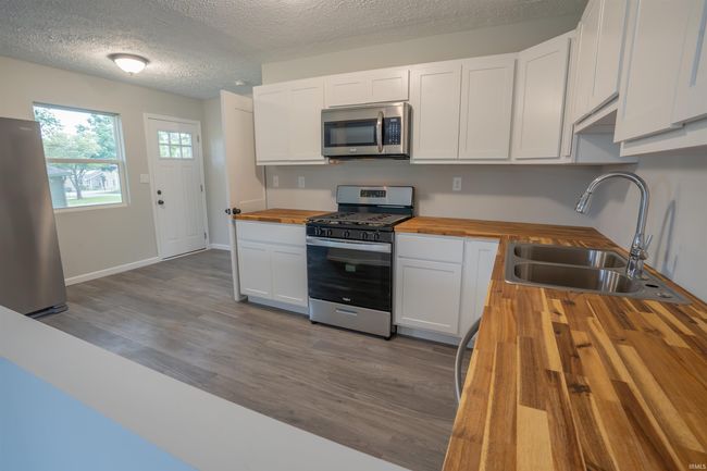 1109 E 6 Th St, House other with 3 bedrooms, 1 bathrooms and null parking in Fowler IN | Image 12
