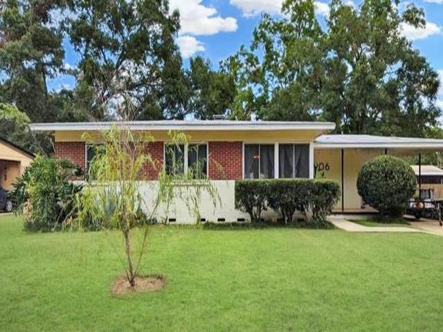 Cochran Dr, Tallahassee, FL 32301