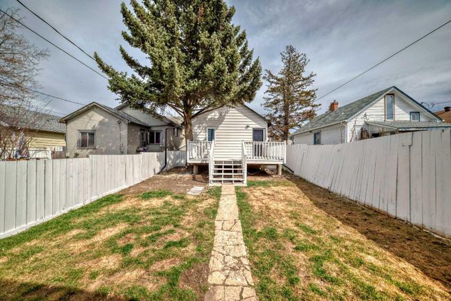 8021 24 Street Se, Home with 2 bedrooms, 1 bathrooms and 4 parking in Calgary AB | Image 38