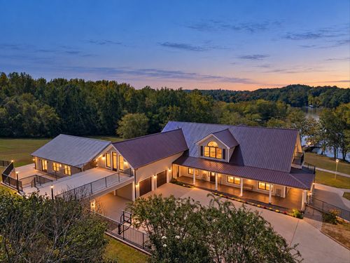 3522 Belotes Ferry Rd, Lebanon, TN, 37087-6907 | Card Image