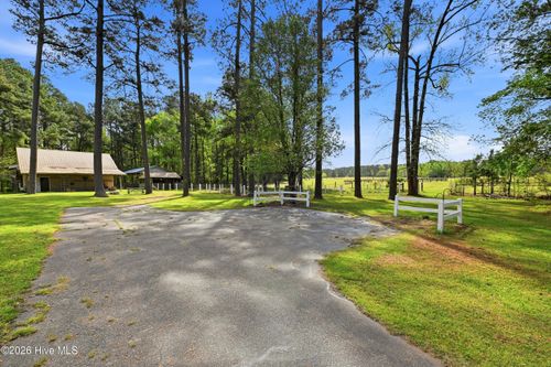 2639 Nc Highway 211 E, Clarkton, NC, 28433-7365 | Card Image