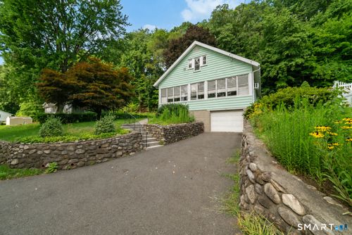 172 Cedar St, Seymour, CT, 06483-3132 | Card Image