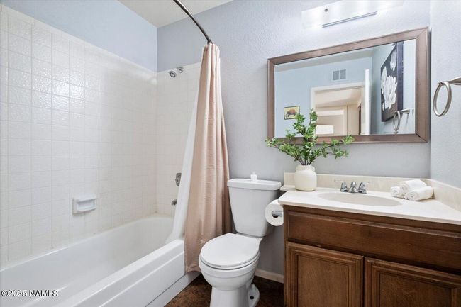 811 E Eugie Ave, Townhouse with 2 bedrooms, 2 bathrooms and null parking in Phoenix AZ | Image 5