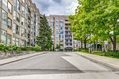 415-2511 Lakeshore Rd W, Oakville, ON, L6L6L9 | Card Image