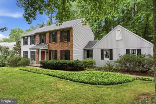 1137 Red Oak Dr, GARNET VALLEY, PA, 19060-1529 | Card Image