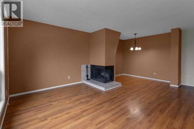 116 Silver Crest Dr Nw, Townhouse with 3 bedrooms, 2 bathrooms and 1 parking in Calgary AB | Image 8