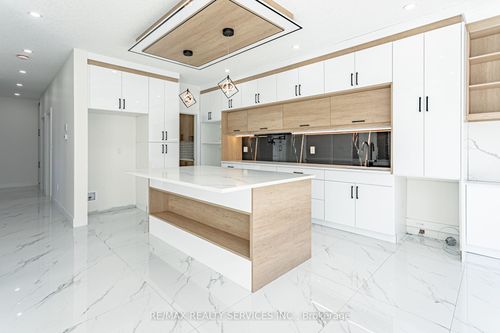 1260 Honeywood Dr, London, ON, N6M0M1 | Card Image