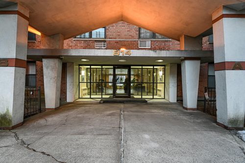 1-e-814 B Unit 1E B Rd, New York, NY, 10035 | Card Image