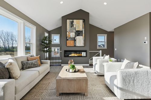 1772 Spruce St, Farmington, MN, 55024-1817 | Card Image