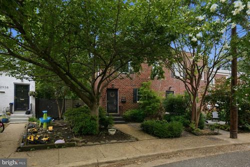 2940 Sycamore St, ALEXANDRIA, VA, 22305-2523 | Card Image