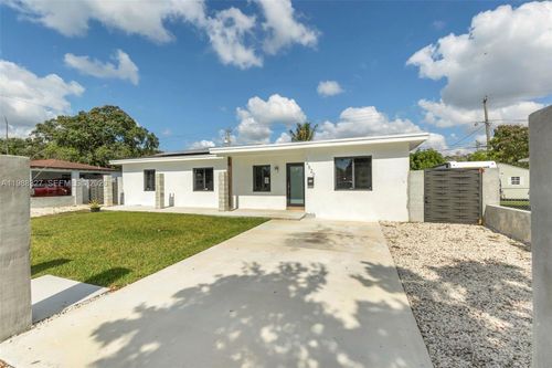 14520 Carver Dr, Miami, FL, 33176-7322 | Card Image