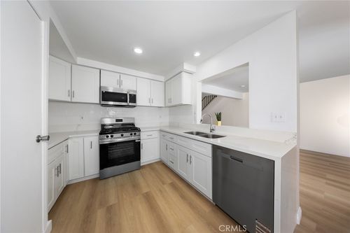 7951 Primrose Ln, Highland, CA, 92346 | Card Image