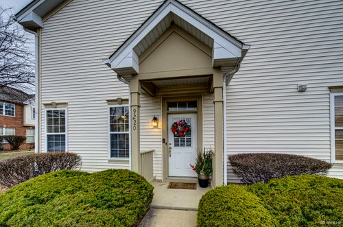 9220 W Arquilla Dr, Mokena, IL, 60448-8889 | Card Image