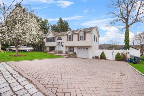 123 S Conger Ave, Congers, NY, 10920-2205 | Card Image