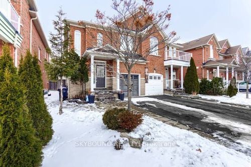 3704 Bloomington Cres, Mississauga, ON, L5M0A2 | Card Image