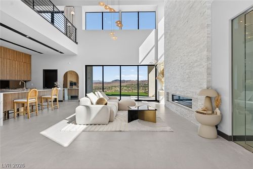 38 Sand Star Ln, Henderson, NV, 89011-5641 | Card Image