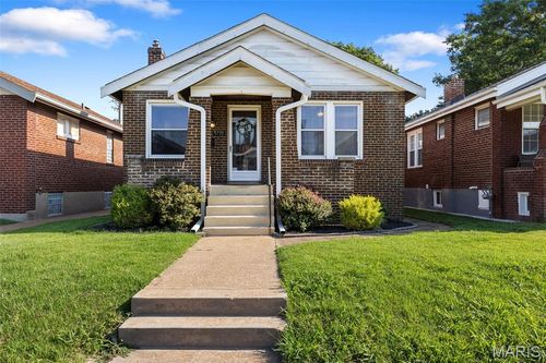 5733 Finkman St, Saint Louis, MO, 63109-3504 | Card Image