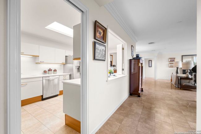 APT-304 - 200 Patterson Ave, Condo with 2 bedrooms, 3 bathrooms and null parking in San Antonio TX | Image 8