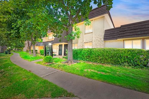 6153 Via Casitas, Carmichael, CA, 95608 | Card Image