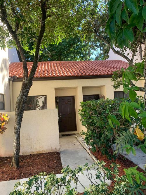 102-12 Via De Casas Sur, Boynton Beach, FL, 33426-8842 | Card Image