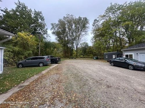 9762 River Rd, Clay, MI, 48001-4544 | Card Image