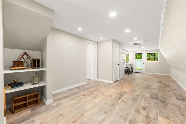 611 Big Deer Dr, House other with 2 bedrooms, 2 bathrooms and 2 parking in Crosby TX | Image 8